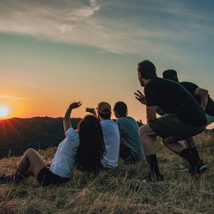 Retrouver un ami : Envoûtement d’amitié